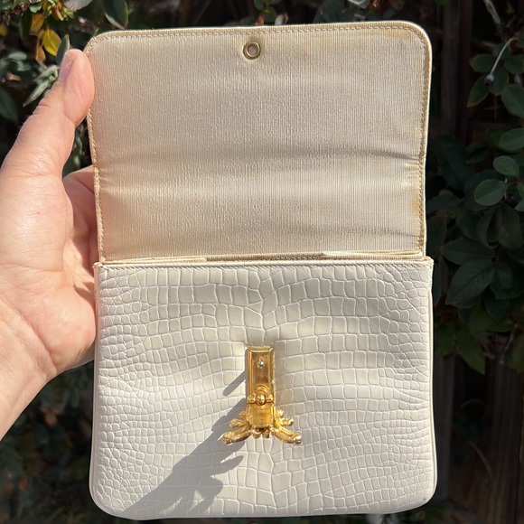 Vintage Small Handbag by Morle. With crystal butterfly clasp.🦋 - Picture 10 of 17